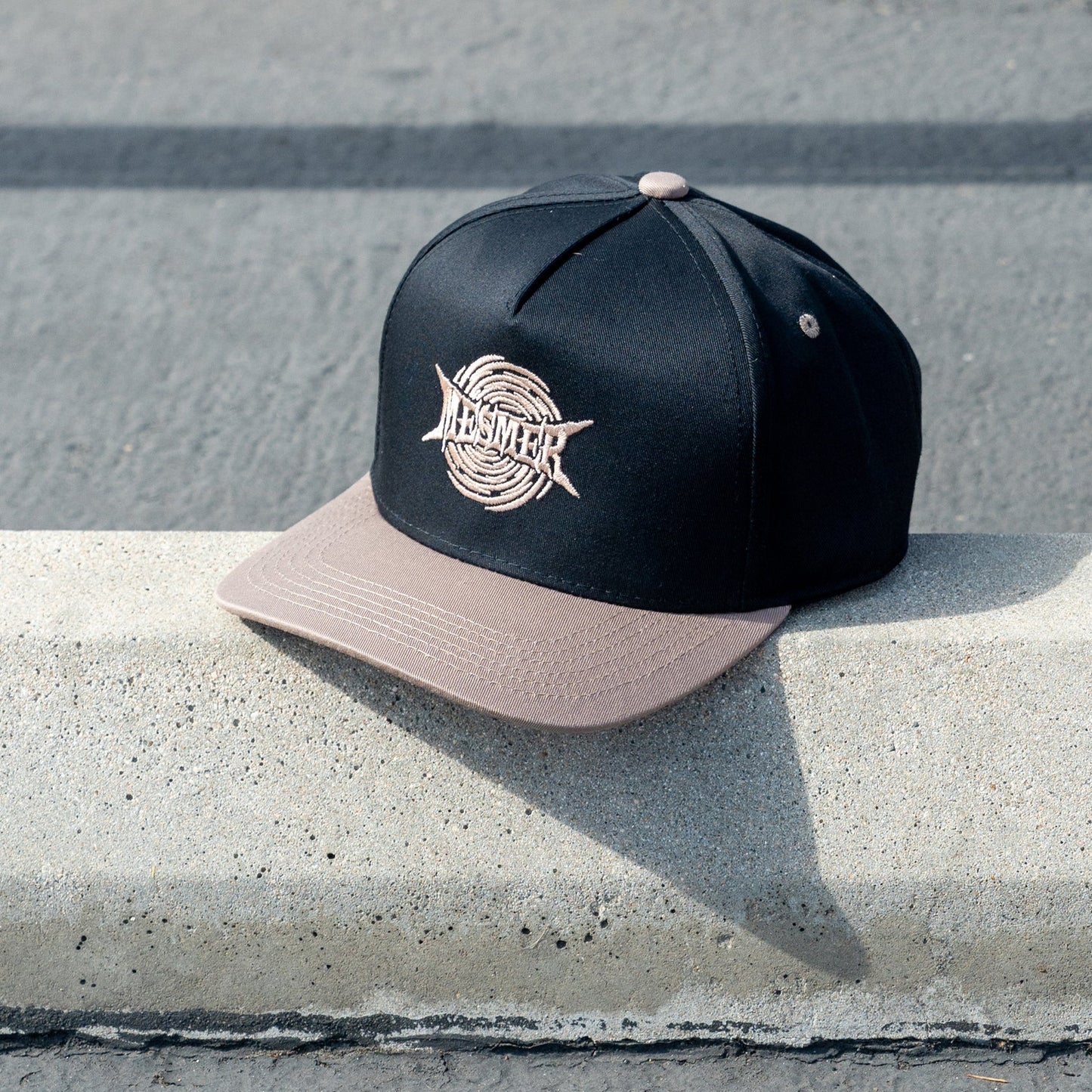 MESMER: Spiral Cap- Black/ Cream