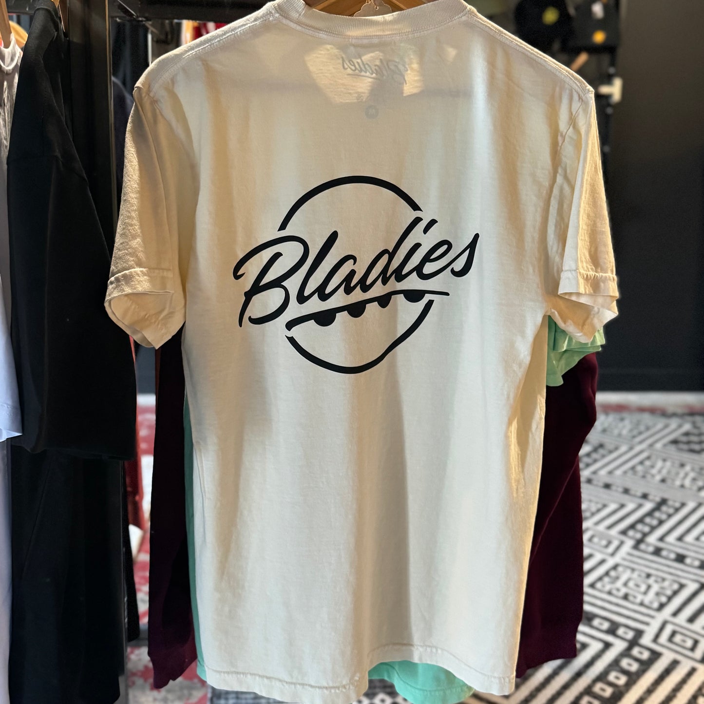 BLADIES: Logo T-Shirt