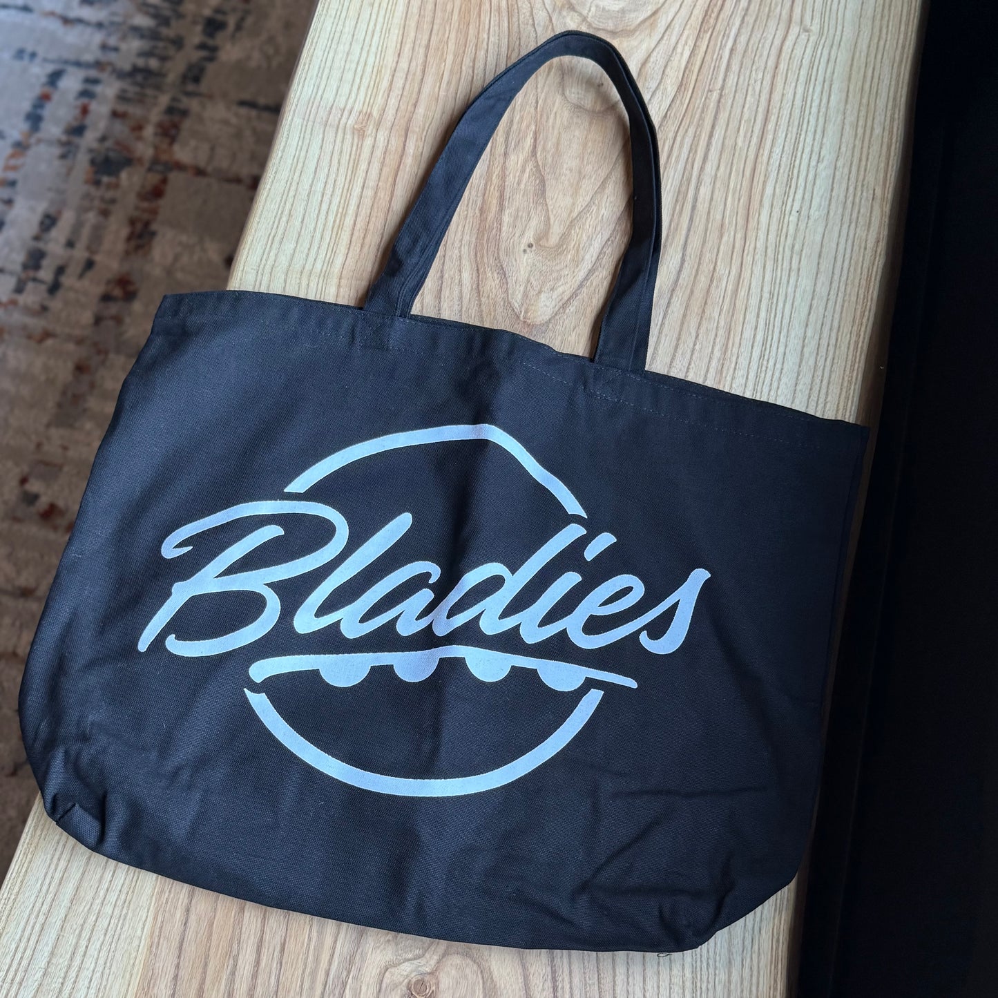 BLADIES: Tote bag