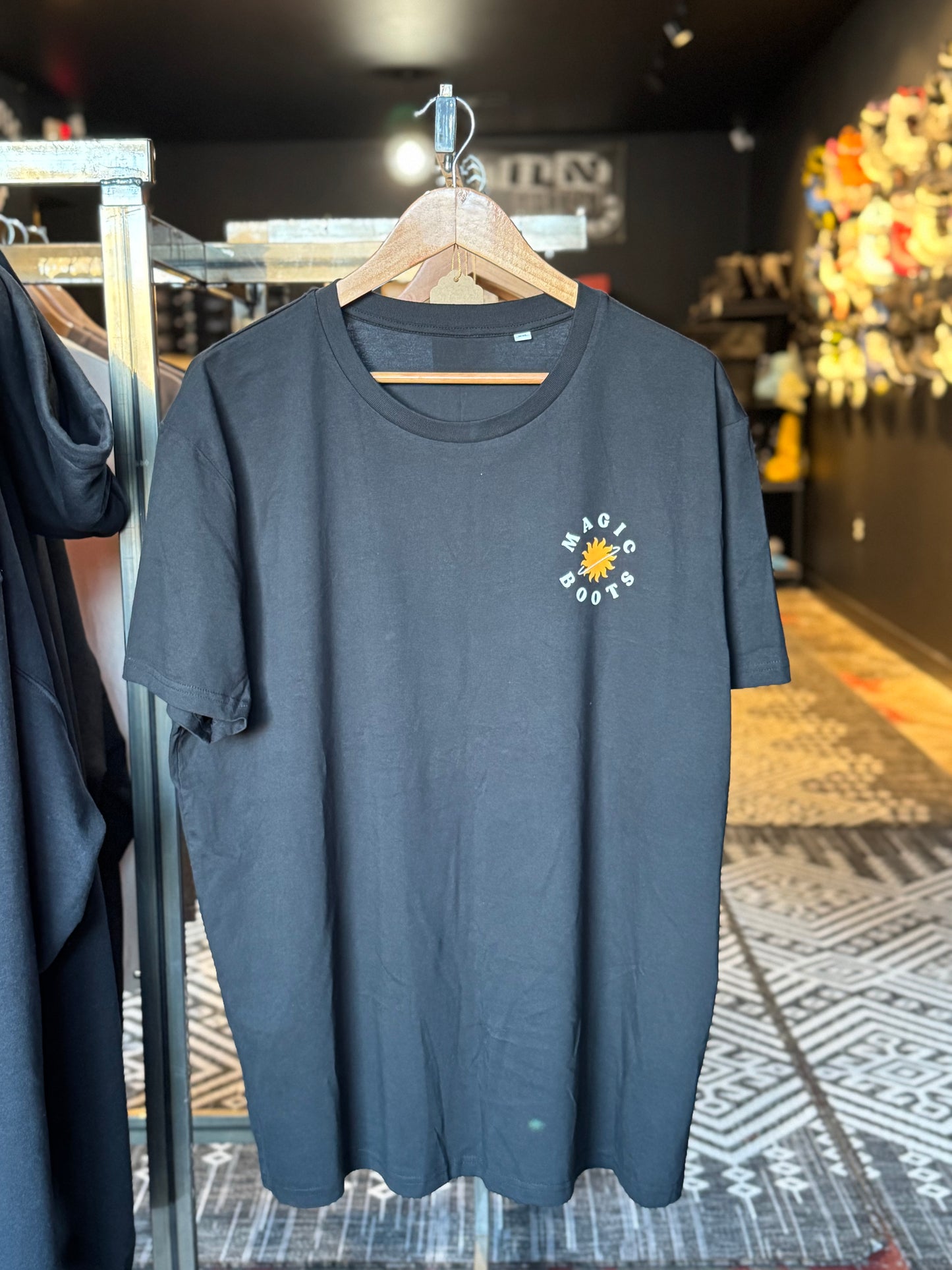 MAGIC BOOTS: Sun Logo Black T-Shirts