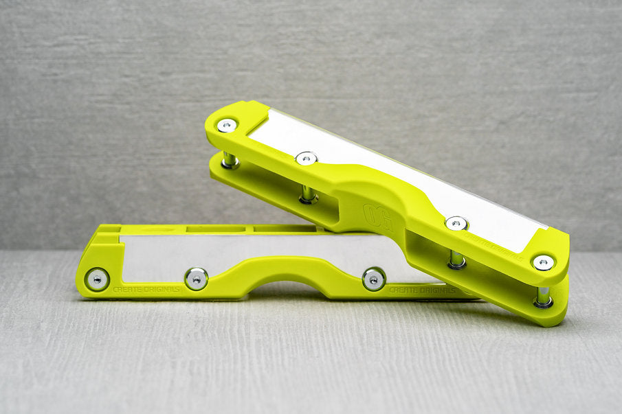 CREATE ORIGINALS: Sean Kelso "Volt" Signature Graphic Frame